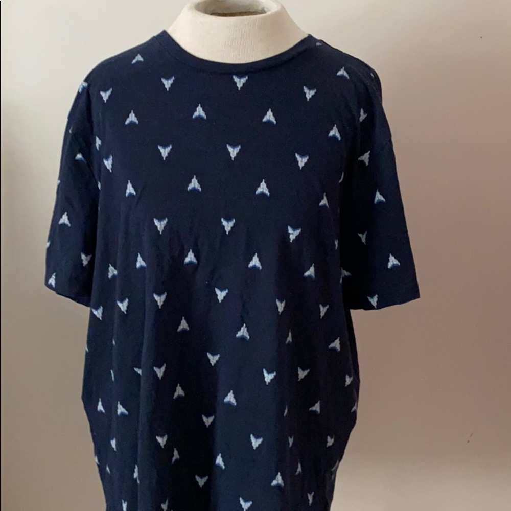 Men’s Old Navy blue print graphic soft washed T shirt blue Large surf preppy